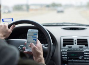 Número de acidentes pelo uso do celular no trânsito passa de 50 mil em 2018