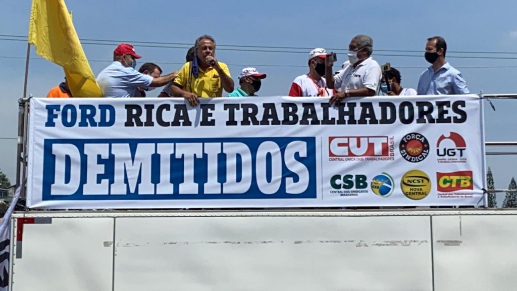 Sindmotoristas se solidariza e marca presença no ato de repúdio contra a saída da Ford do Brasil