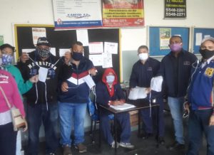 Trabalhadores da VIP M´Boi Mirim recebem máscaras