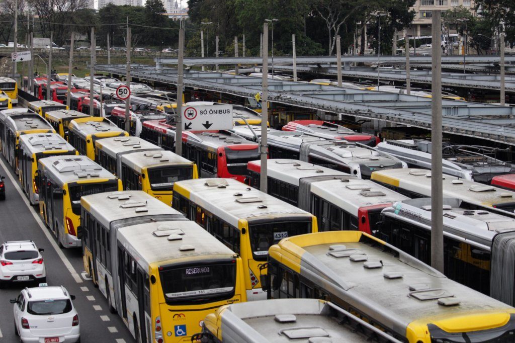 Sem respostas do Governo, Sindmotoristas organiza lockdown no transporte