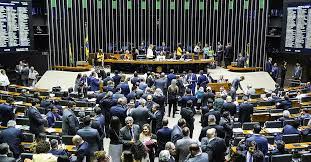 Câmara aprova PL que obriga beneficiários a pagar por perícias e ações contra o INSS