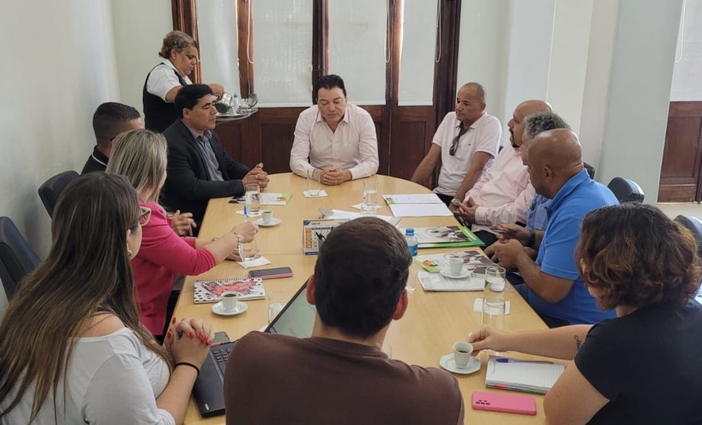 Secretário Adjunto Municipal de Habitação em São Paulo recebe representantes da COOPERTRANSP