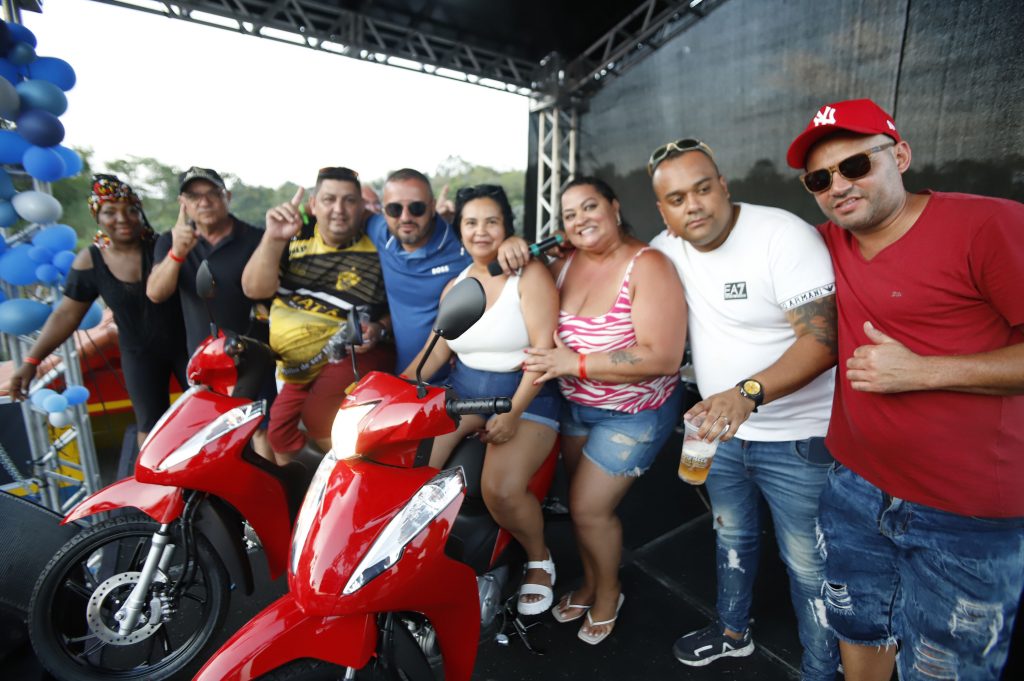 Patrimônio de volta: Família Condutora comemora a reinauguração do Clube de Campo Vale dos Girassóis