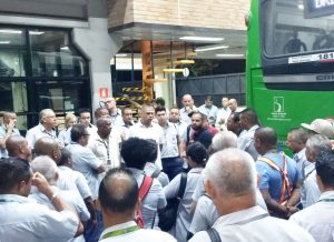 Sindmotoristas comanda assembleia dos trabalhadores contra irregularidades na Santa Brígida