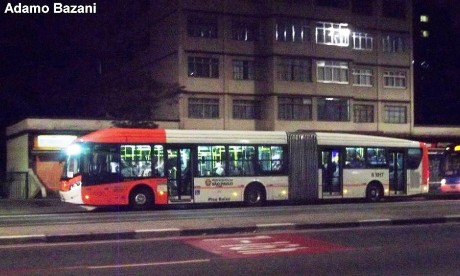 Haddad regulamenta desembarque de idosos, mulheres e transexuais fora do ponto de ônibus depois das 22h