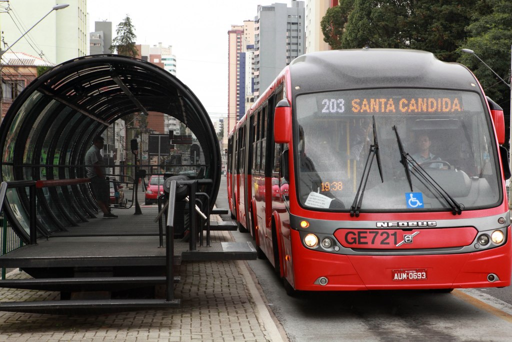 Ônibus circulam normalmente em Curitiba e Região Metropolitana após fim da greve