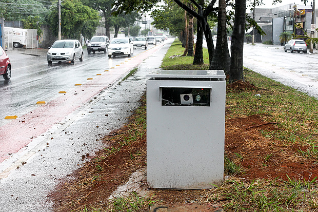 Radar camuflado em caixa de metal é aposentado pela Prefeitura de SP